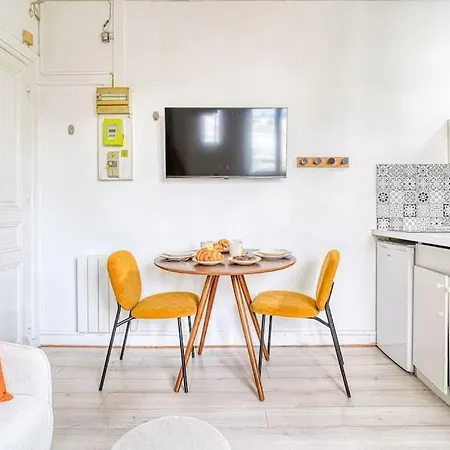 Proche Mairie Du 14e Arrondissement - Iii Appartement Parijs